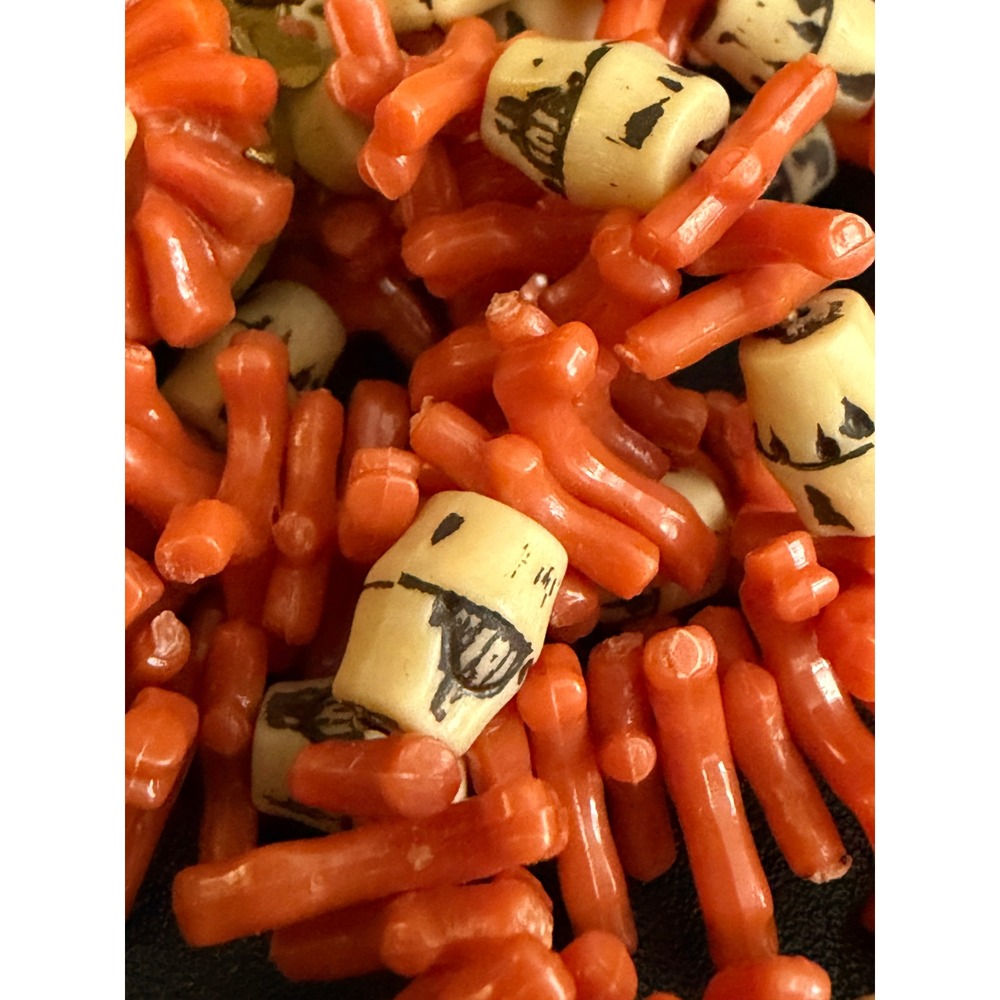 Vintage Beaded Necklace Western Germany Post War Tiki Acrylic 24"